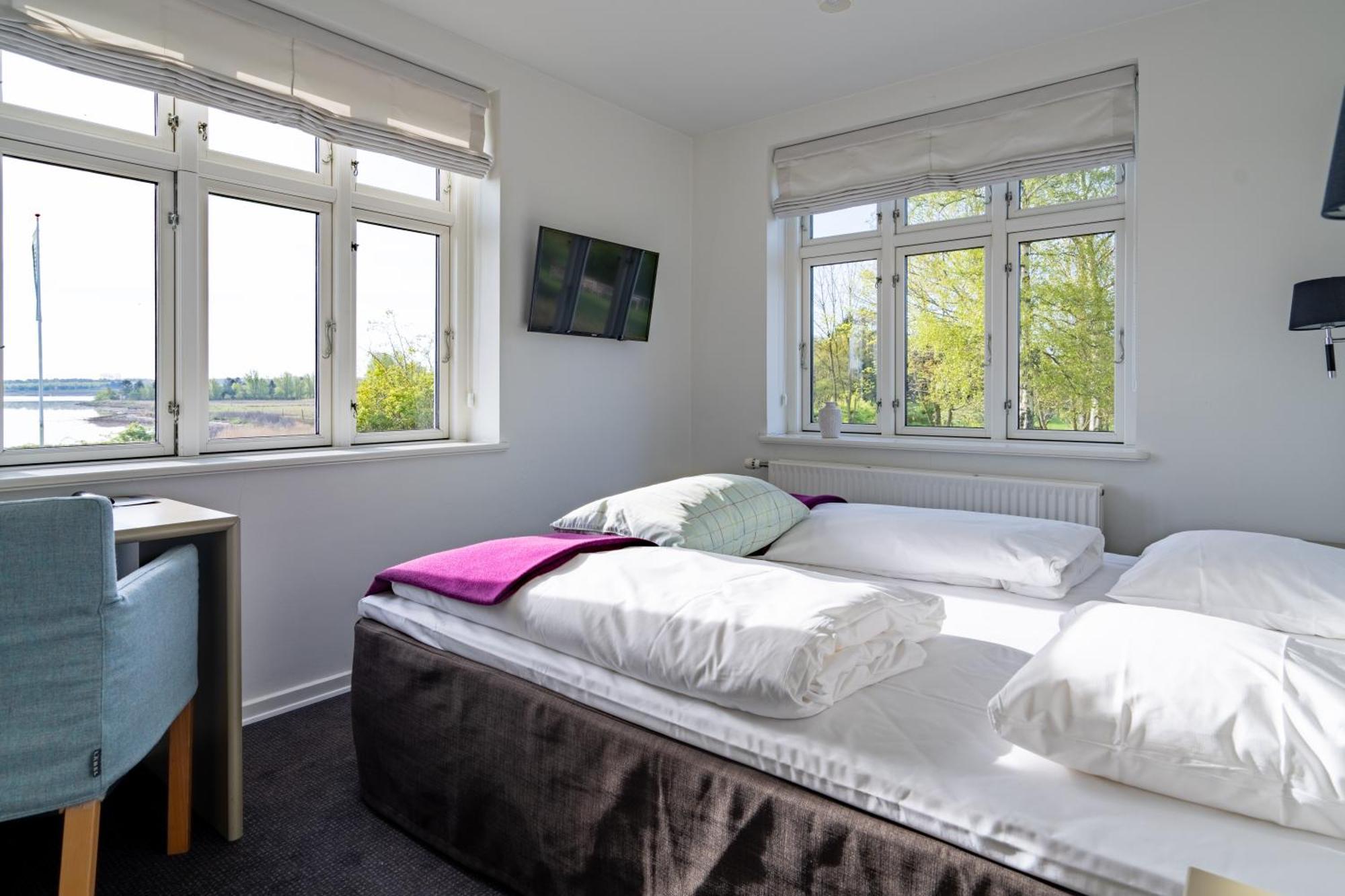 Borre Knob Fjordhotel Bed & Breakfast *